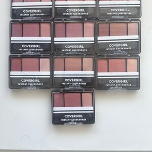 Bulk COVERGIRL Instant Cheekbones Contouring Blush, 0.29oz (LOT OF 10)